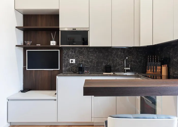 Apartment Bartolomeo De' Vaccinari - Fromhometorome *